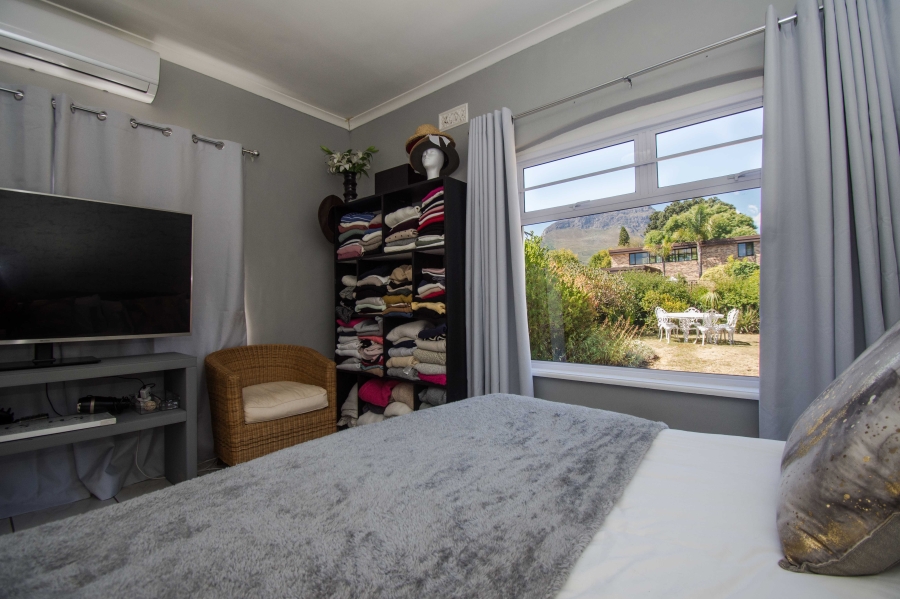 4 Bedroom Property for Sale in Parel Vallei Western Cape